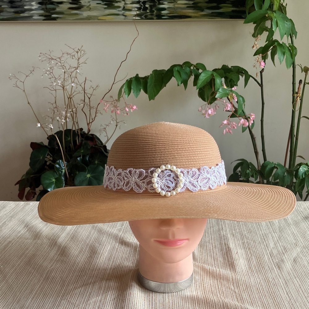 Elegant Tan Sun Hat with Lace Band